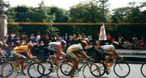 Tour de France, Pogacar in giallo dopo la terza tappa